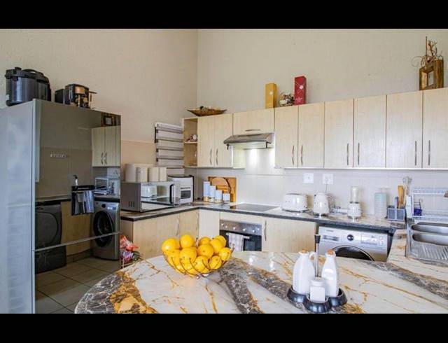 2 BEDROOM APARTMENT FOR SALE IN JACKAL CREEK GOLF ESTATE